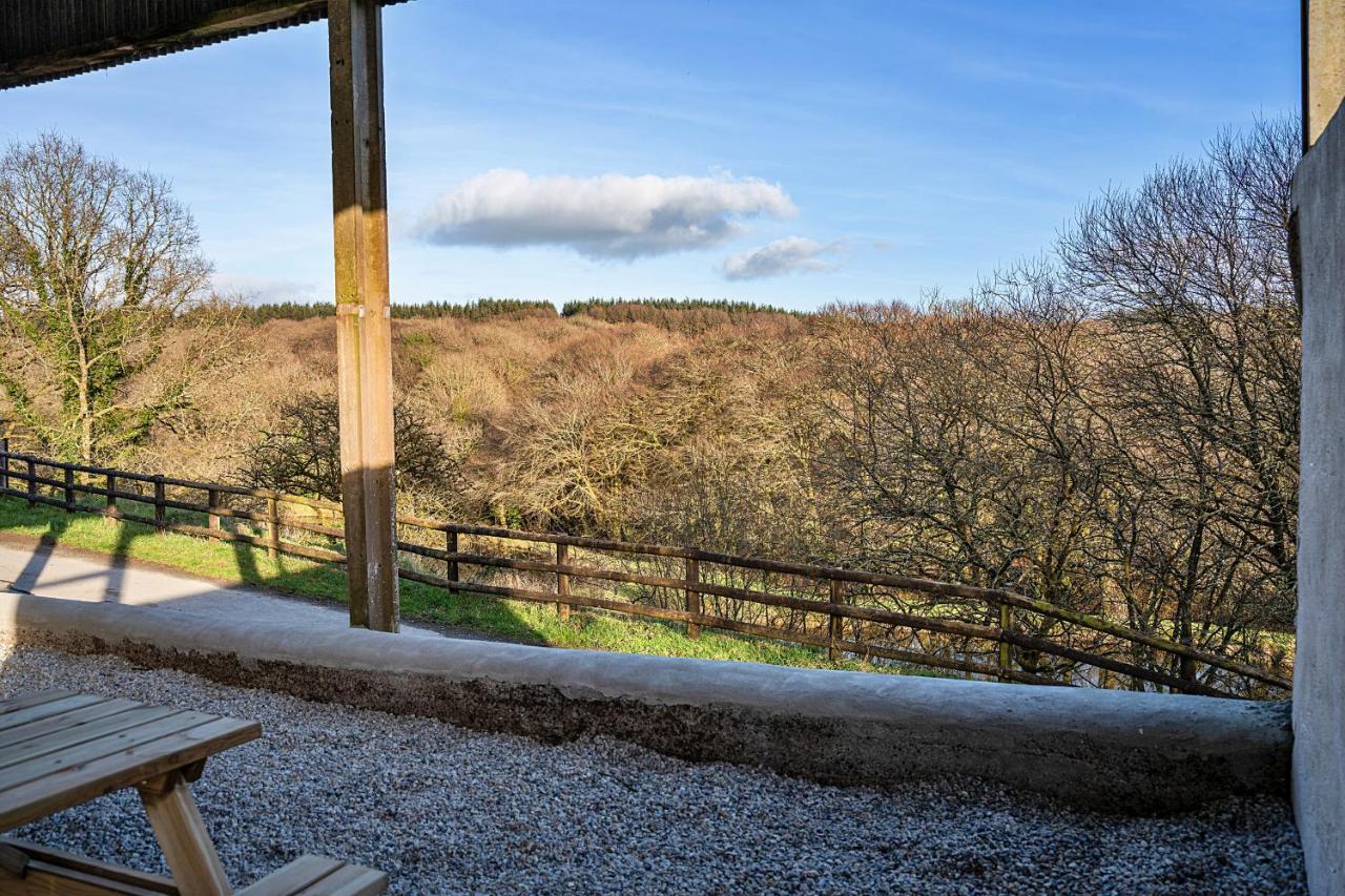 Finest Retreats - The Shepherd'S Hut At Northcombe Farm Villa Beaworthy Exterior foto